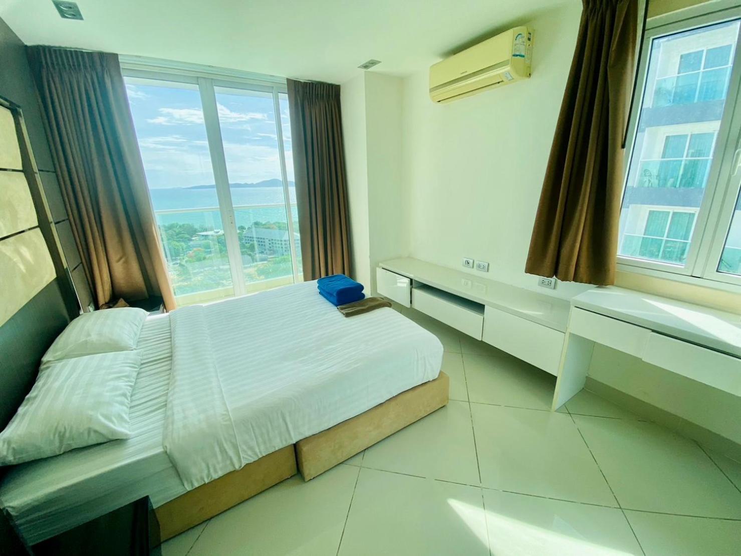 The View Cosy Beach By Pattaya Sunny Rentals Room photo
